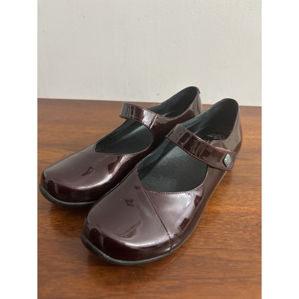 Dansko Women's Opal Mary Jane Black Cherry Red Patent Leather Flats Size 38 7.5